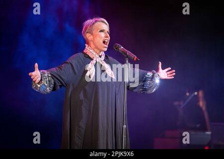 Oldham Coliseum Theatre final show - 31st March 2023.  Actor Sue Devaney. Stock Photo