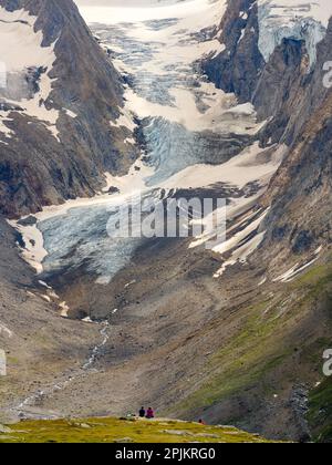 Valley Gaisbergtal and glacier Gaisberferner seen from Mt. Hohe Mut. Otztal Alps in the Naturepark Otztal. Europe, Austria, Tyrol Stock Photo