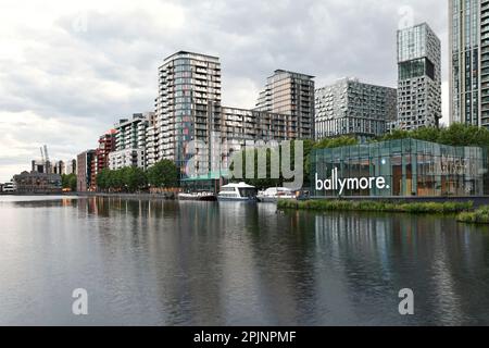 Millharbour residential properties and Design Cube marketing suite, located in Millwall east London UK. Stock Photo