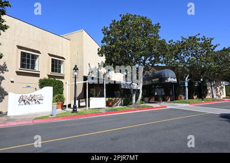 SANTA ANA, CALIFORNIA - 31 MAR 2023: Royal Khyber Fine Indian Cuisine restaurant and Antonello Ristorante in South Coast Village. Stock Photo