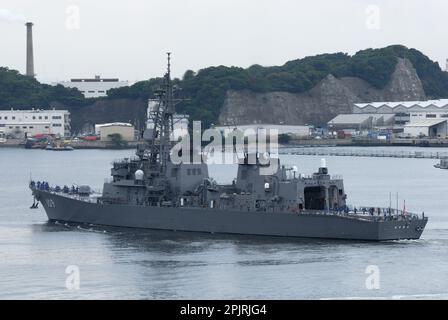 Kanagawa Prefecture, Japan - June 05, 2012: Japan Maritime Self-Defense Force JS Ariake (DD-109), Murasame-class destroyer. Stock Photo