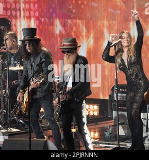 Austin, USA. 02nd Apr, 2023. Slash, Billy Gibbons and LeAnn Rimes perform during the 2023 CMT Music Awards at Moody Center on April 02, 2023 in Austin, Texas. Photo: Amy Price/imageSPACE Credit: Imagespace/Alamy Live News Stock Photo