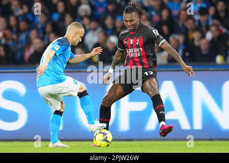 Naples, Italy. 02nd Apr, 2023. Naples, Italy, April 2nd 2023: Rafael Leão (17 Milan) vies with Stanislav Lobotka (68 Napoli) during the Serie A match between SSC Napoli and AC Milan at Diego Armando Maradona Stadium in Naples. (Foto Mosca/SPP) Credit: SPP Sport Press Photo. /Alamy Live News Stock Photo