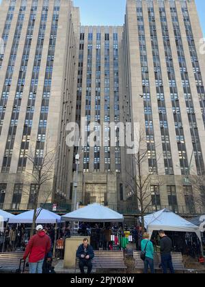 New York City, United States. 04th Apr, 2023. Media awaits the arrival of former US President Donald J. Trump who will appears for his arraignment at the Manhattan Criminal Courthouse in New York City, NY, USA, on Tuesday, April 4, 2023. Photo by John Roca /CNP/ABACAPRESS.COM Credit: Abaca Press/Alamy Live News Stock Photo