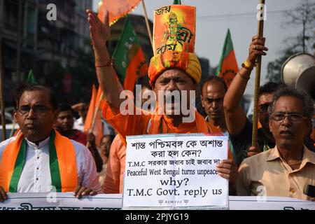 Kolkata, India. 4th Apr, 2023. India's ruling party Bharatiya Janata Party (BJP) activists demonstrate to protest against the alleged attack on activists of BJP on Ram Navmi in Kolkata. (Credit Image: © Sayantan Chakraborty/Pacific Press via ZUMA Press Wire) EDITORIAL USAGE ONLY! Not for Commercial USAGE! Stock Photo