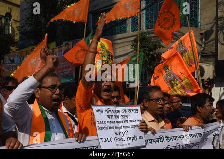 Kolkata, India. 4th Apr, 2023. India's ruling party Bharatiya Janata Party (BJP) activists demonstrate to protest against the alleged attack on activists of BJP on Ram Navmi in Kolkata. (Credit Image: © Sayantan Chakraborty/Pacific Press via ZUMA Press Wire) EDITORIAL USAGE ONLY! Not for Commercial USAGE! Stock Photo