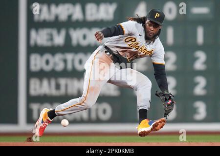 Pittsburgh, United States. 07th July, 2022. Pittsburgh Pirates shortstop Oneil  Cruz (15) reacts after string out in the seventh inning of the Yankees 16-0  win at PNC Park on Wednesday July 6