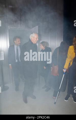 april 4, 2023 - Milano- Pirelli Hangar Bicocca mostra 'Grand Bal' dell'artista Ann Veronica Janssens. Nella foto da sx: Ilaria Tronchetti Provera, Mar Stock Photo