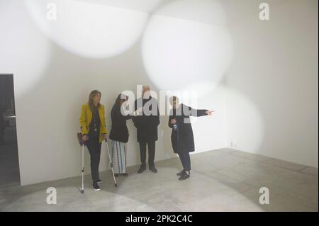 april 4, 2023 - Milano- Pirelli Hangar Bicocca mostra 'Grand Bal' dell'artista Ann Veronica Janssens. Nella foto da sx: Ilaria Tronchetti Provera, Mar Stock Photo