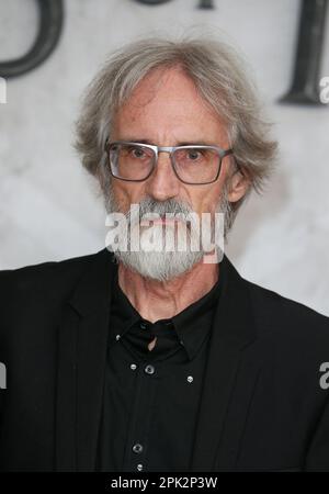 London, UK. 30th Aug, 2022. John Howe attends the World Premiere of 'The Lord Of The Rings: The Rings Of Power' Odeon Luxe Leicester Square in London. (Photo by Fred Duval/SOPA Images/Sipa USA) Credit: Sipa USA/Alamy Live News Stock Photo