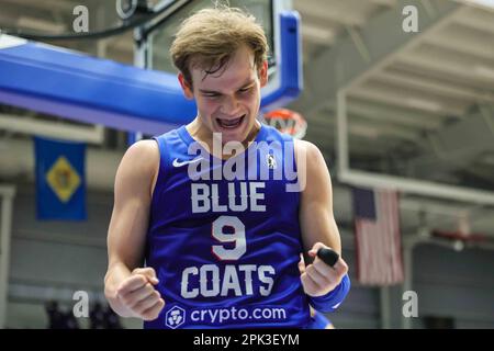 Wilmington, Delaware, USA. 4th Apr, 2023. Delaware Blue Coats guard MAC MCCLUNG (9) celebrates during game one of the NBA G League Finals between the Delaware Blue Coats and the Rio Grande Valley Vipers Thursday, Mar. 30, 2023; at the Chase Fieldhouse in Wilmington, DE. (Credit Image: © Saquan Stimpson/ZUMA Press Wire) EDITORIAL USAGE ONLY! Not for Commercial USAGE! Stock Photo