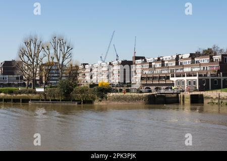 The entrance to the Brentford Dock housing development from the River Thames, Brentford, Middlesex, London, TW8, UK Stock Photo