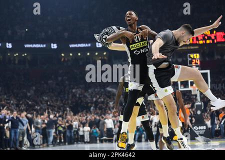 Belgrade, Serbia, 4 May 2023. James Nunnally of Partizan Mozzart Bet  Belgrade talks to his teammates after the defeat during the Play Offs Game 4  - 2022/2023 Turkish Airlines EuroLeague match between