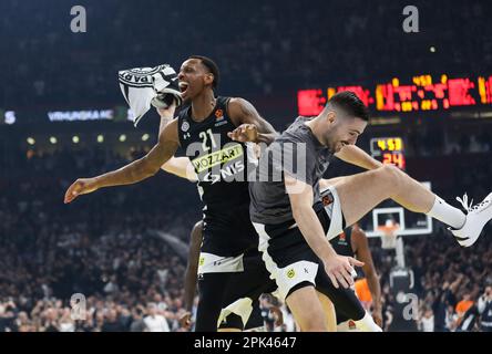 Belgrade, Serbia, 4 May 2023. James Nunnally of Partizan Mozzart Bet  Belgrade talks to his teammates after the defeat during the Play Offs Game 4  - 2022/2023 Turkish Airlines EuroLeague match between