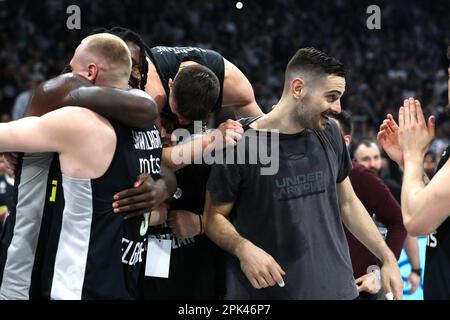 Belgrade, Serbia, 31 March 2023. The players of Partizan Mozzart Bet Belgrade celebrate the victory during the 2022/2023 Turkish Airlines EuroLeague match between Partizan Mozzart Bet Belgrade and Real Madrid at Stark Arena in Belgrade, Serbia. March 31, 2023. Credit: Nikola Krstic/Alamy Stock Photo