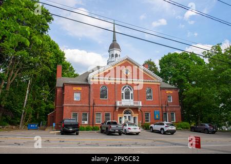 Bemis Hall at 15 Bedford Street in historic town center of Lincoln, Massachusetts MA, USA. Now this building is Lincoln Council On Aging. Stock Photo