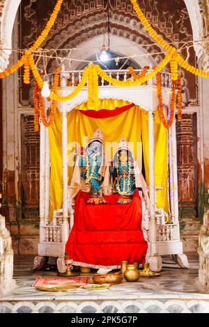 Radha Krishna idols in Lalji Temple in the Kalna Rajbari Complex of Hindu temples in Ambika Kalna, Purba Bardhaman district of West Bengal, India Stock Photo
