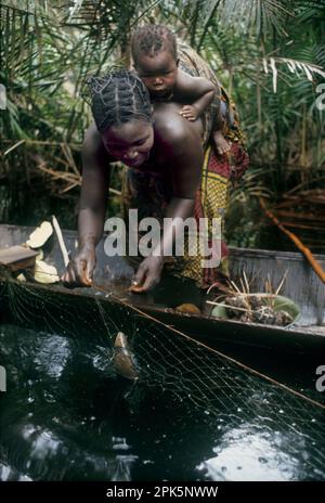 Democratic Republic of Congo - Women in Brazzaville Stock Photo - Alamy