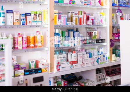 Pharmacy shelf hi-res stock photography and images - Alamy