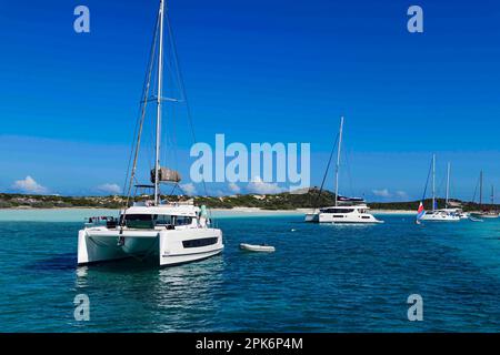 Sailboats and catamarans anchor off Warderick Wells, Bahamas and Exuma Cays Land and Sea National Park, Bahamas Stock Photo