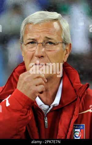 ARCHIVE PHOTO: Marcelo LIPPI will be 75 years old on April 11, 2023, the national coach of Italy, Marcello LIPPI, portrait, portrait, thoughtful, preliminary round, preliminary round match group F Italy (ITA) - Paraguay (PAR) 1: 1 on 14.06.2010 in Cape Town, Soccer World Cup 2010 in South Africa from 11.06. - 11.07.2010 Championship, World Cup 2010 RSA, Fifa World Cup South Africa, SPO, Sport Sports, soccer, football, soccer, national team, national jersey, international, jersey, national player, player, soccer player, match, German, Australian, Socceroos, Aussies ; ?Sven Simon # Princess-Luis Stock Photo