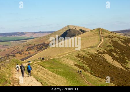The great ridge walk over Lose Hill, Back Tor, and Hollins cross high above the Derbyshire village of Castleton in the English Peak District Stock Photo