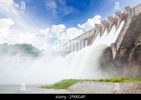 Dam Khun Dan Prakarn Chon is a dam with hydroelectric power plant and irrigation and flood protection in the district of Nakhon Nayok Province , Thail Stock Photo