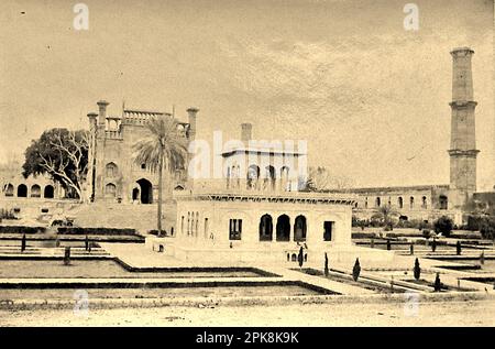 Entrance to the mosque at Lahore. Unidentified. From the original snapshot photograph, taken during the First World War. Lahore is the capital of the Punjab state which is nowadays in Pakistan. Stock Photo