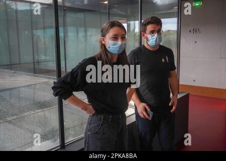 Emergency medicine students attends a circumstantial emergency simulation course led by two emergency physicians. Stock Photo