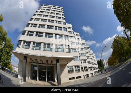 Shell House, Reichpietschufer, Tiergarten. Mitte, Berlin, Germany Stock Photo