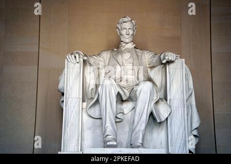 Washington DC, Abraham LIncoln statue inside Lincoln Memorial, built to honor the 16th President of the United States of America USA Stock Photo