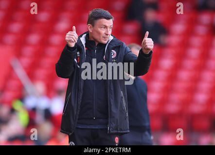 Sheffield, UK. 7th Apr, 2023. Paul Heckingbottom manager of Sheffield Utd gives a thumbs up during the Sky Bet Championship match at Bramall Lane, Sheffield. Picture credit should read: Simon Bellis/Sportimage Credit: Sportimage/Alamy Live News Stock Photo