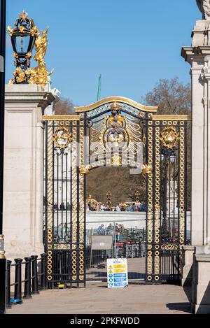 Westminster, London, UK. 7th Apr, 2023. Construction is underway on a large area of grandstand seating opposite Buckingham Palace at the head of The Mall in preparation for events connected with the coronation of King Charles III in May. Road and pavement access has been closed Stock Photo
