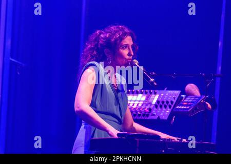 Paris, France. 05th Apr, 2023. French singer-songwriter, Sophie Maurin seen during a performance of her second album 'Longitudes' at the Cafe de la Danse in Paris. (Photo by Telmo Pinto/SOPA Images/Sipa USA) Credit: Sipa USA/Alamy Live News Stock Photo