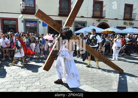 Atlixco, Mexico. 7th Apr, 2023. A person representing Jesus, takes part during the Representation of the Stations of the Cross on Good Friday as part of the Holy Week Celebrations. on April 7, 2023 in Atlixco, Mexico. (Credit Image: © Carlos Tischler/eyepix via ZUMA Press Wire) EDITORIAL USAGE ONLY! Not for Commercial USAGE! Stock Photo