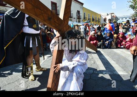 Atlixco, Mexico. 7th Apr, 2023. A person representing Jesus, takes part during the Representation of the Stations of the Cross on Good Friday as part of the Holy Week Celebrations. on April 7, 2023 in Atlixco, Mexico. (Credit Image: © Carlos Tischler/eyepix via ZUMA Press Wire) EDITORIAL USAGE ONLY! Not for Commercial USAGE! Stock Photo