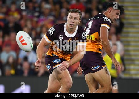 Billy Walters of the Broncos passes the ball during the NRL Round 6 match  between the Brisbane Broncos and the Canberra Raiders at Suncorp Stadium in  Brisbane, Saturday, April 8, 2023. (AAP Image/Jono Searle) NO ARCHIVING,  EDITORIAL USE