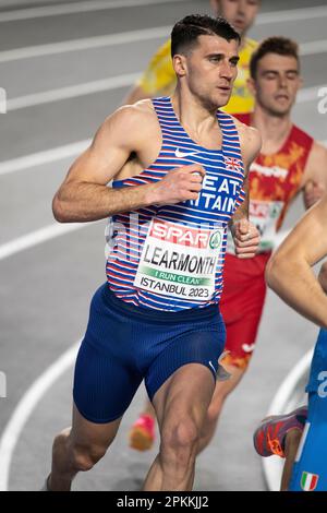 Guy Learmonth of Great Britain & NI competing in the men’s 800m semi final at the European Indoor Athletics Championships at Ataköy Athletics Arena in Stock Photo