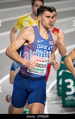 Guy Learmonth of Great Britain & NI competing in the men’s 800m semi final at the European Indoor Athletics Championships at Ataköy Athletics Arena in Stock Photo