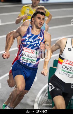 Guy Learmonth of Great Britain & NI competing in the men’s 800m semi final at the European Indoor Athletics Championships at Ataköy Athletics Arena in Stock Photo