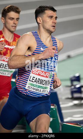 Guy Learmonth of Great Britain & NI competing in the men’s 800m semi final at the European Indoor Athletics Championships at Ataköy Athletics Arena in Stock Photo