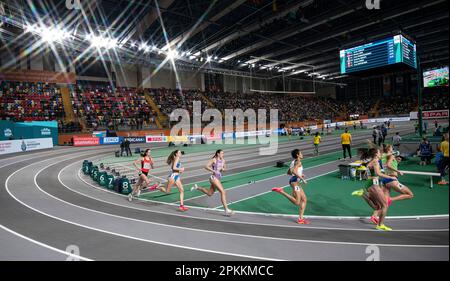 Isabelle Boffey of Great Britain & NI competing in the women’s 800m semi final at the European Indoor Athletics Championships at Ataköy Athletics Aren Stock Photo