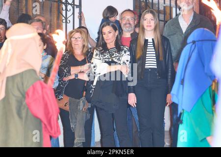 Chinchon, Spain. 8th Apr, 2023. Queen Letizia of Spain, Princess Sofia attends the performance of the Living Passion (a Festival of National Tourist Interest with 60 years of history) during Holy Saturday on Easter on April 8, 2023 in Chinchon, Spain Credit: MPG/Alamy Live News Stock Photo