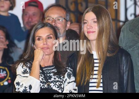 Chinchon, Madrid, Spain. 8th Apr, 2023. Queen Letizia of Spain, Princess Sofia attends the performance of the Living Passion (a Festival of National Tourist Interest with 60 years of history) during Holy Saturday on Easter on April 8, 2023 in Chinchon, Spain (Credit Image: © Jack Abuin/ZUMA Press Wire) EDITORIAL USAGE ONLY! Not for Commercial USAGE! Stock Photo