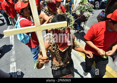 Atlixco, Mexico. 07th Apr, 2023. April 7, 2023, Atlixco, Mexico - Hooded Penitents, wearing heavy chains and cactus spines stuck to their bodies, take part in the Holy Week penitential procession The 'Engrillados' ( Shackled) procession to celebrated the Good Friday as part of holy week celebration. on April 7, 2023 in Atlixco, Mexico. (Photo by Carlos Tischler/Eyepix Group/Sipa USA) Credit: Sipa USA/Alamy Live News Stock Photo