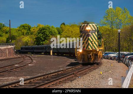 The historic leigh scenic railroad located in the town of Jim Thorpe Pennsylvania on a sunny blue sky day. Stock Photo