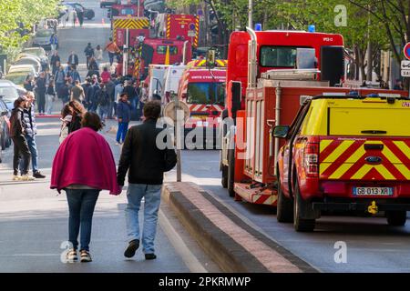 Sylvain Rostaing / Le Pictorium -  Building collapse at 17 rue Tivoli in Marseille -  9/4/2023  -  France / Bouches-du-Rhone / Marseille  -  Collapse of a building at 17 rue Tivoli in Marseille following an explosion in the night. Between 8 and 10 people are still missing Stock Photo