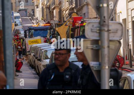 Sylvain Rostaing / Le Pictorium -  Building collapse at 17 rue Tivoli in Marseille -  9/4/2023  -  France / Bouches-du-Rhone / Marseille  -  Collapse of a building at 17 rue Tivoli in Marseille following an explosion in the night. Between 8 and 10 people are still missing Stock Photo