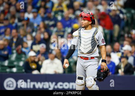 Milwaukee Brewers Catcher William Contreras Walks 新闻传媒库存照片- 库存图片