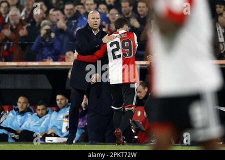 ROTTERDAM - (LR) Feyenoord coach Arne Slot, Santiago Gimenez of Feyenoord during the Dutch premier league match between Feyenoord and RKC Waalwijk at Feyenoord Stadion de Kuip on April 9, 2023 in Rotterdam, Netherlands. ANP MAURICE VAN STONE Stock Photo